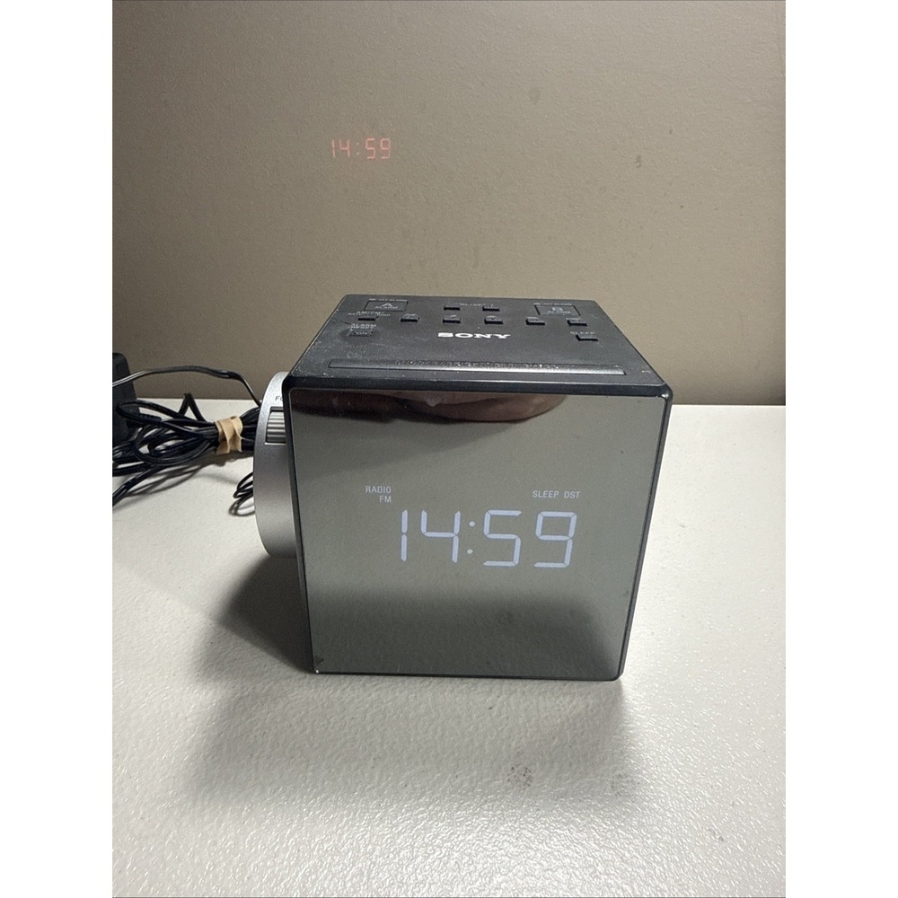 Sony ICF-C1PJ AM/FM Clock Radio w/ Nature Sounds Time Projector 2 Alarms TESTED